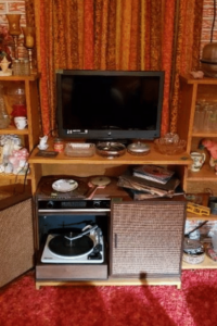 Tv & Stand